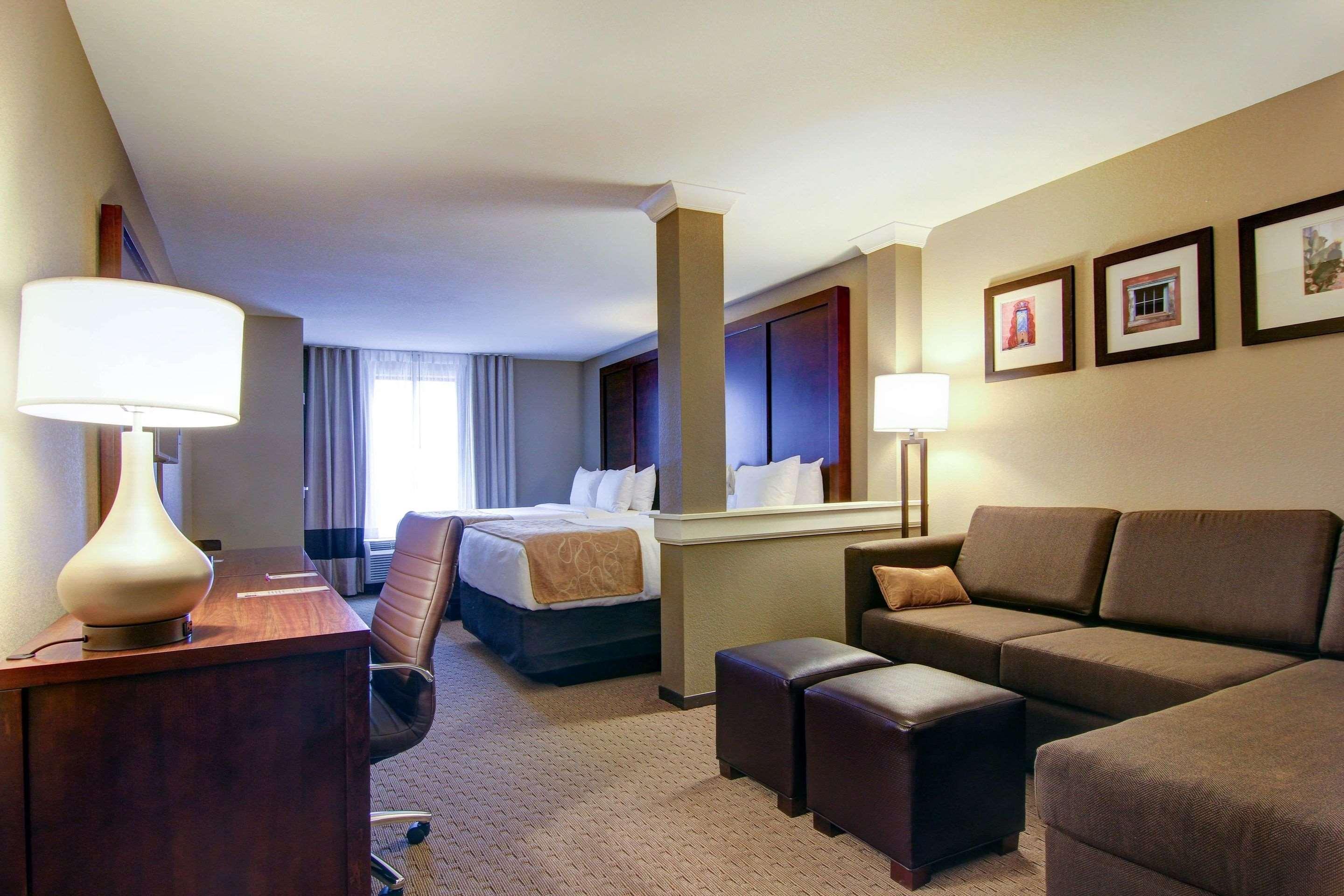 Comfort Suites Carlsbad Eksteriør billede