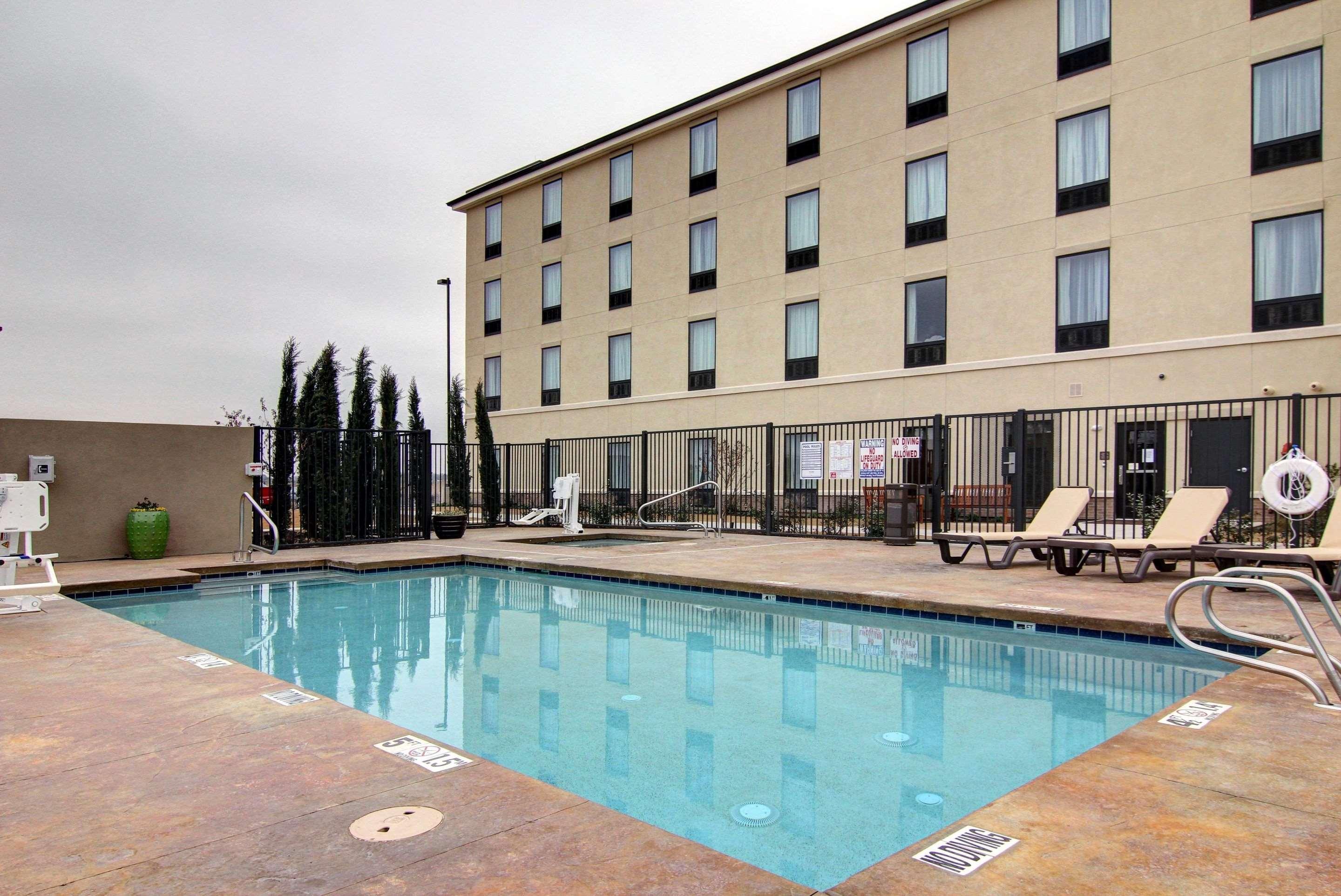 Comfort Suites Carlsbad Eksteriør billede