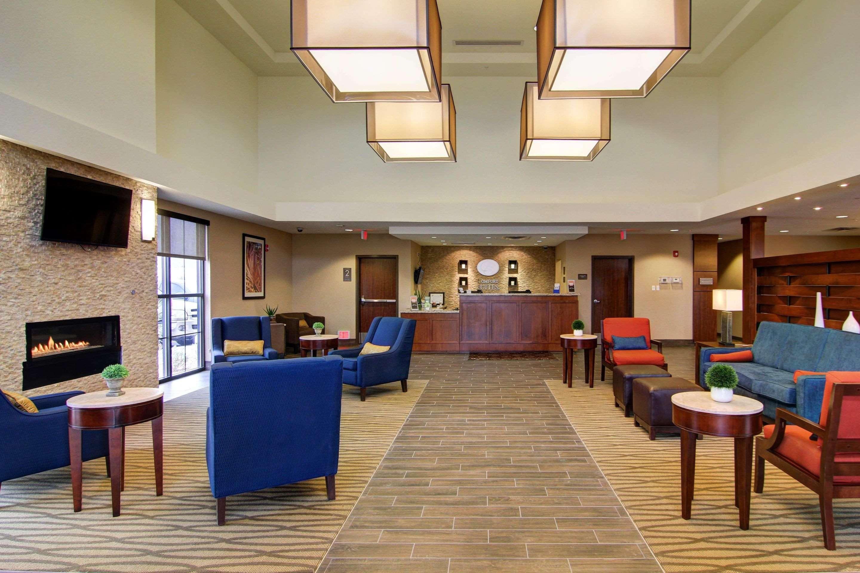 Comfort Suites Carlsbad Eksteriør billede