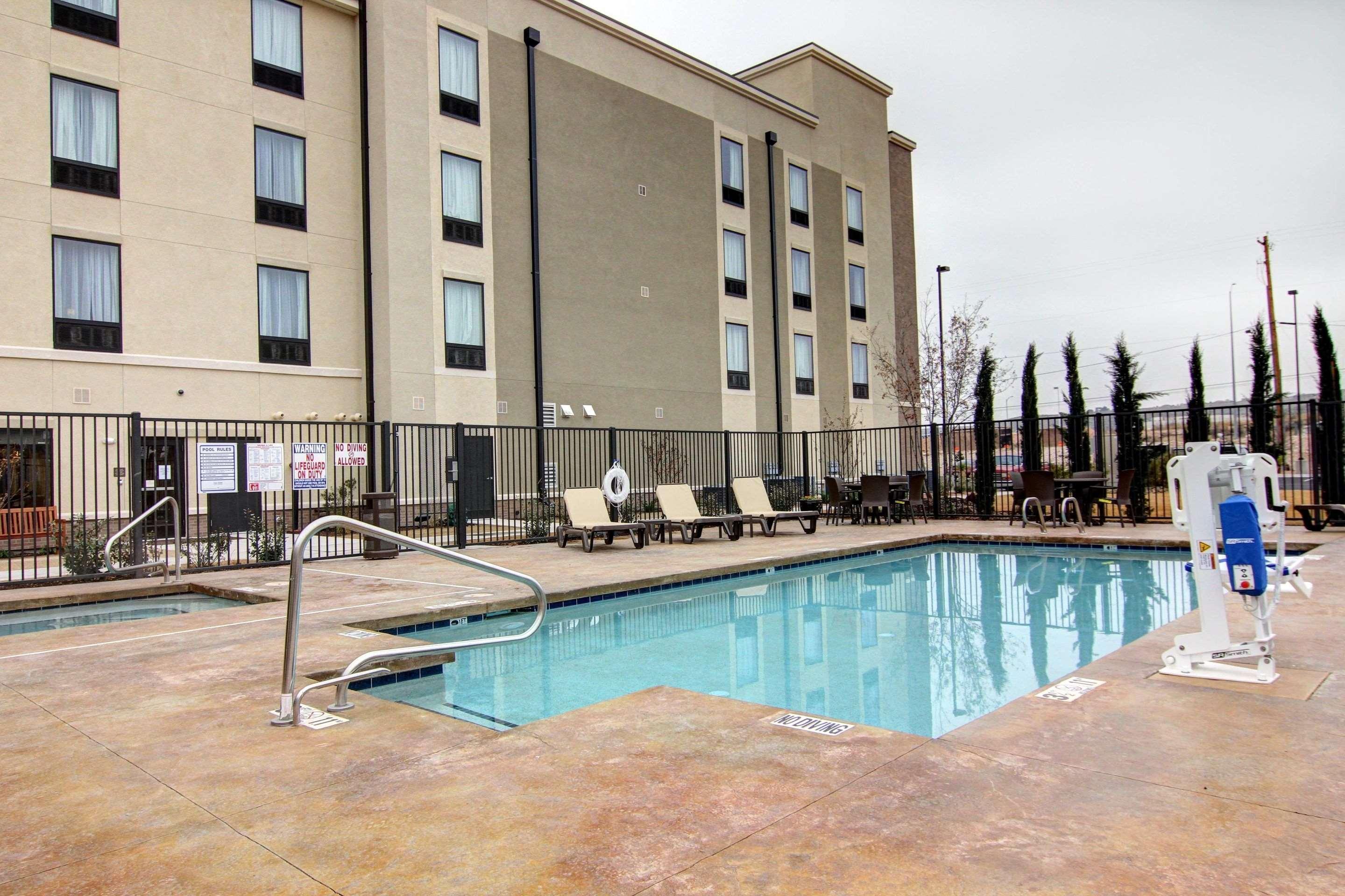 Comfort Suites Carlsbad Eksteriør billede