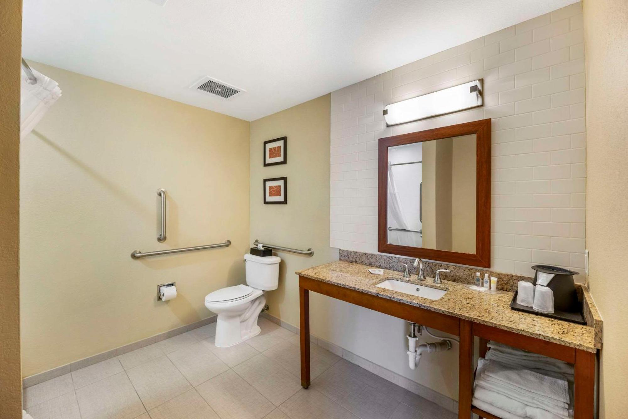 Comfort Suites Carlsbad Eksteriør billede
