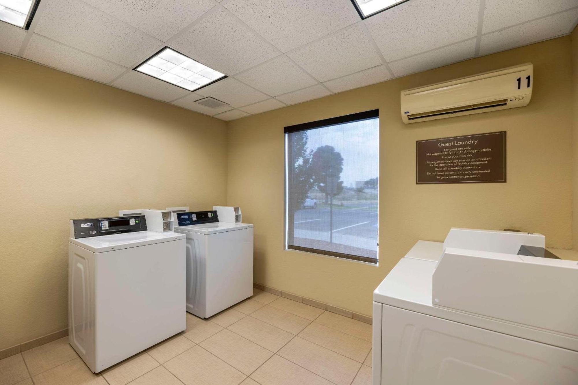 Comfort Suites Carlsbad Eksteriør billede